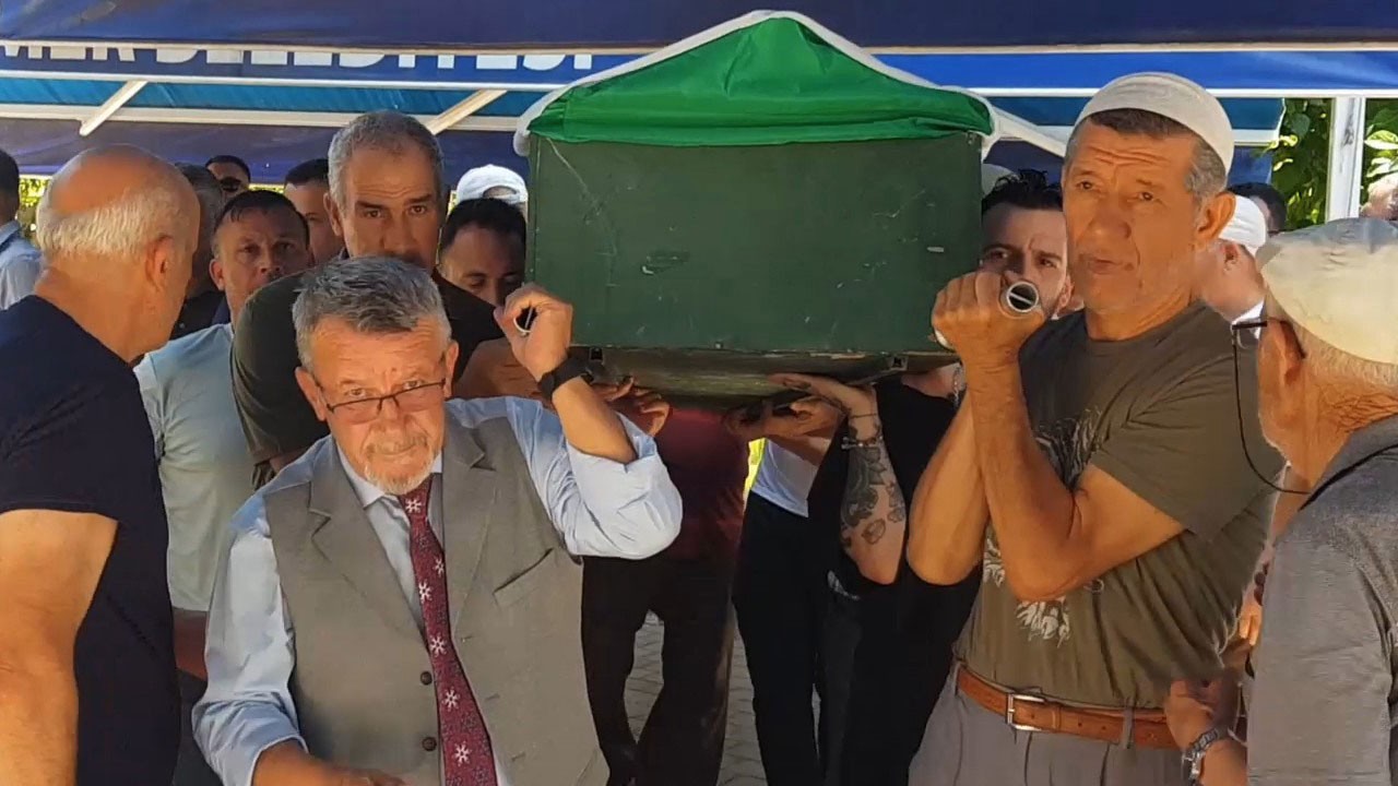 Uyuşturucu etkisinde öldürdü: Bu çocuk bizi öldürecek dedi! 1 saat sonra ölü bulundu