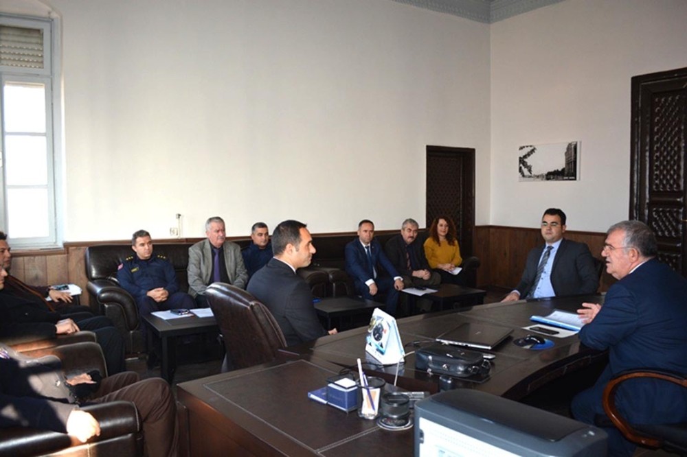 Uyuşturucu ile mücadele toplantısı yapıldı 