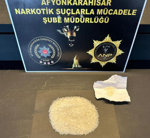 Uyuşturucu ile yakalanan 2 kişiden biri tutuklandı