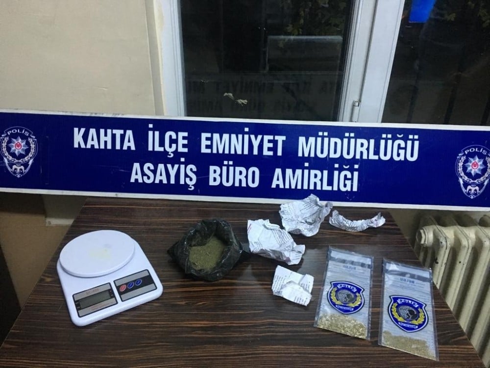 Uyuşturucu madde satan 2 kişi tutuklandı 