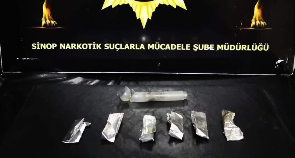 Uyuşturucu operasyonu: 3 kişi...