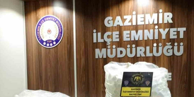 Uyuşturucu operasyonu! İzmir'de operasyonlarında 126 bin 448 adet uyuşturucu, nitelikli hap ele geçirildi