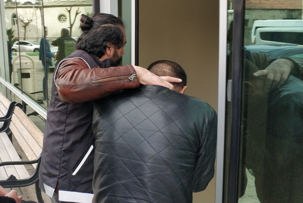 Uyuşturucu satarken yakalanan şahıs tutuklandı 