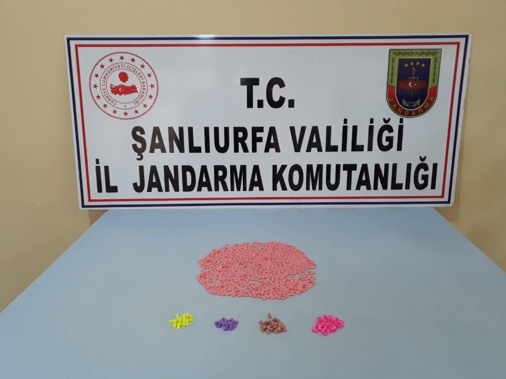 Uyuşturucu satıcılarına operasyon: 3 tutuklama 