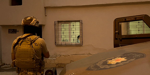 Uyuşturucu satıcılarına şafak operasyonu