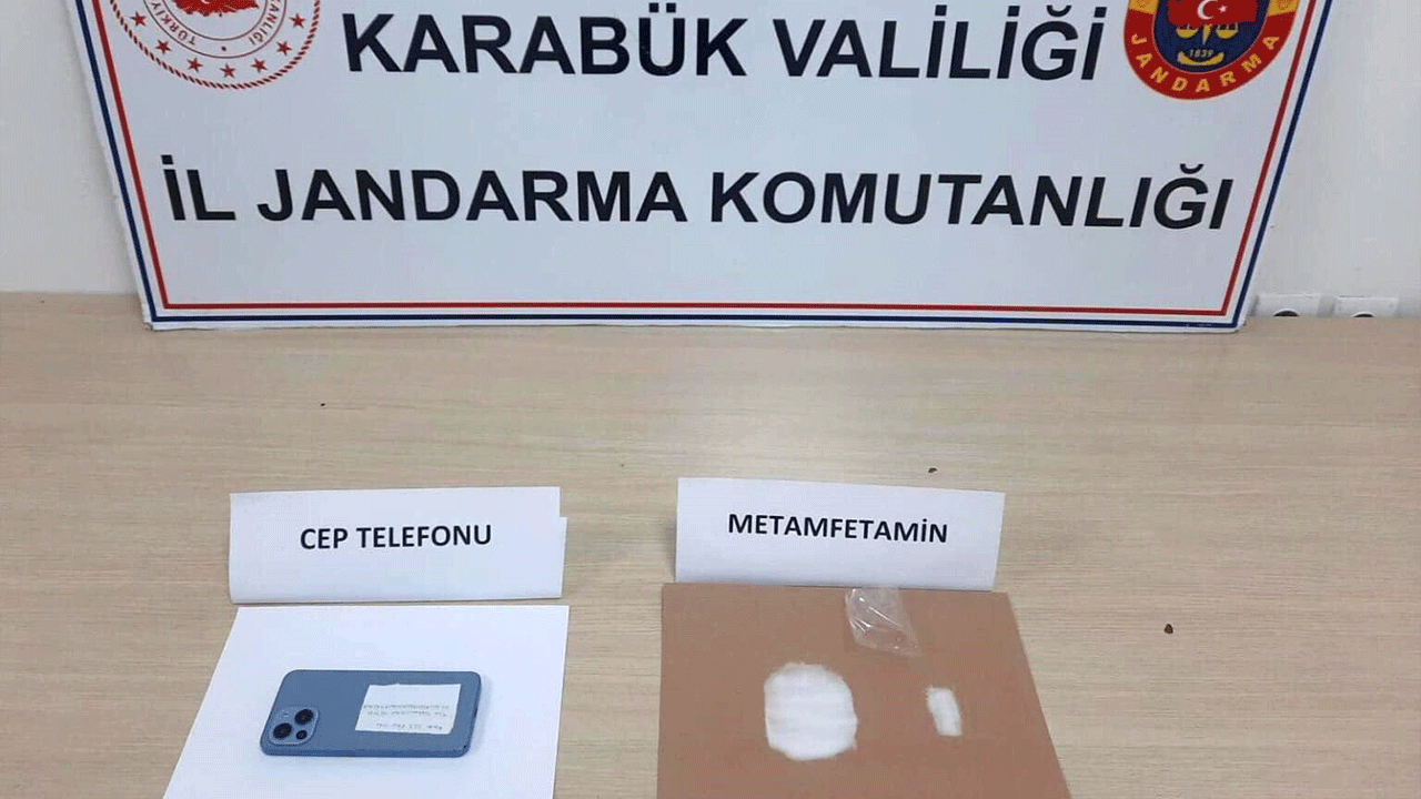 Uyuşturucu satıcısının şok saklama yöntemi! Karabük'te jandarma operasyonu