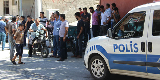 Uyuşturucu tacirleri dehşet saçtı! 1’i çocuk 4 yaralı