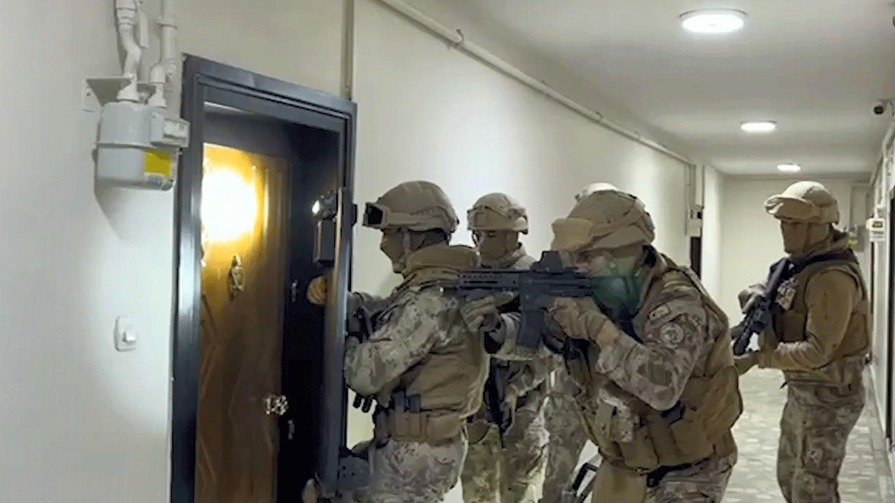 Uyuşturucu tacirlerine ağır darbe! Kripto parayla ödeme yapan çete çökertildi