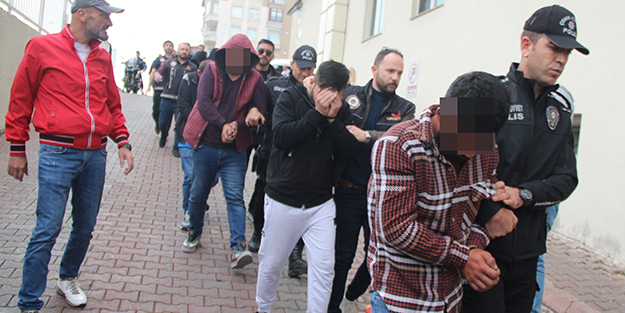 Uyuşturucu tacirlerine göz açtırılmıyor! Emniyetten şafak operasyonu: 24 gözaltı