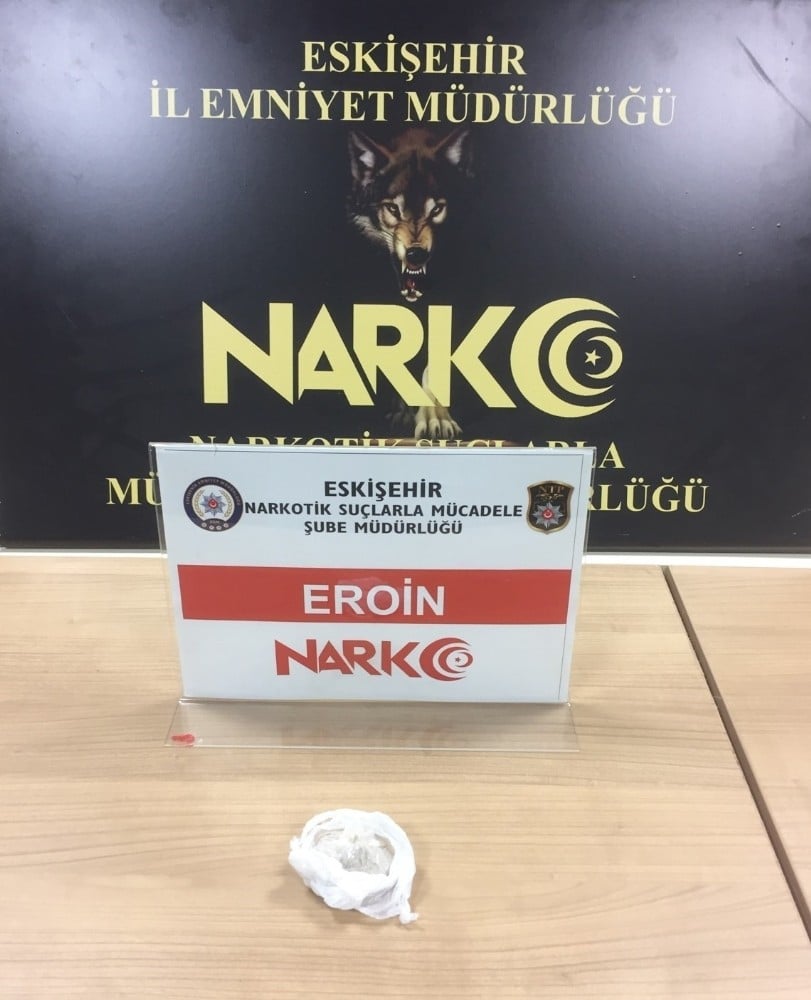 Uyuşturucu ticareti şüphelisi tutuklandı 