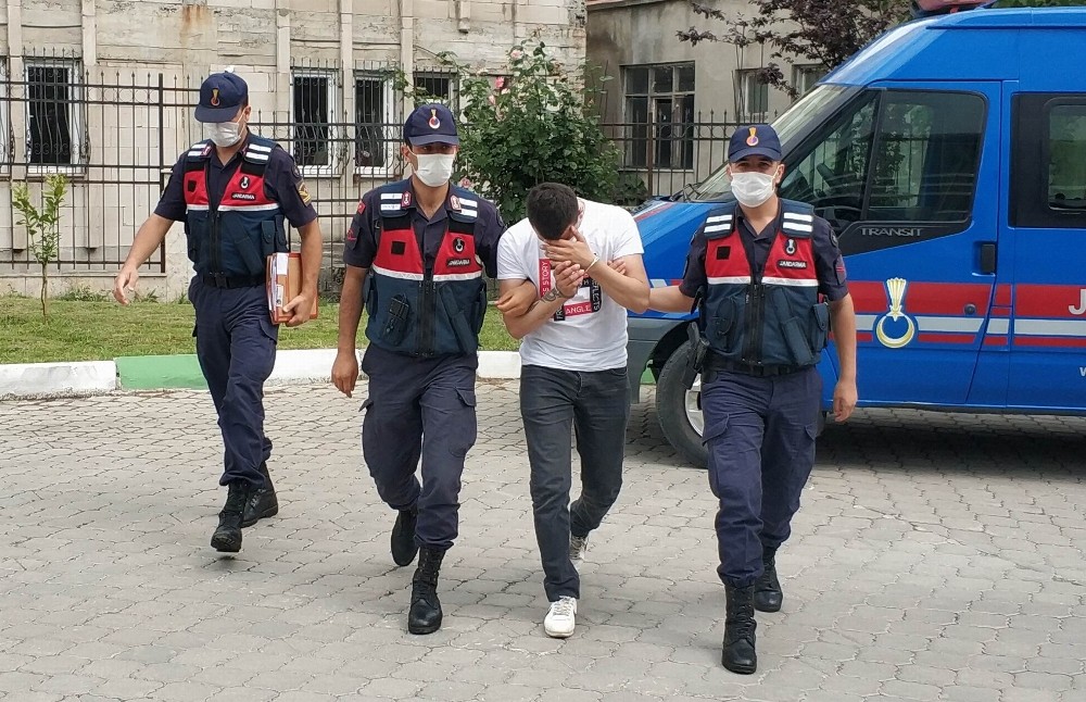 Uyuşturucu ticaretinden gözaltına alındı 