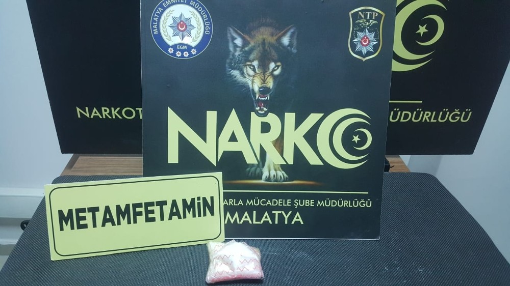 Uyuşturucudan 2 tutuklama 