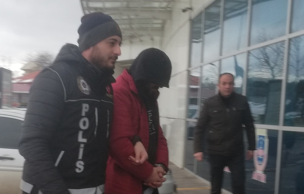 Uyuşturucudan adliye çıkartılan şahıs tutuklandı 