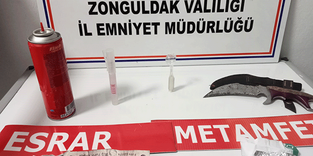 Uyuşturucuyu kağıt paranın içine sarmışlar