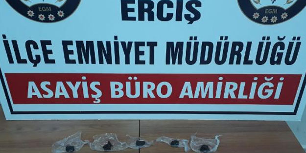 Uyuşturucuyu oğluna taşıttıran baba tutuklandı