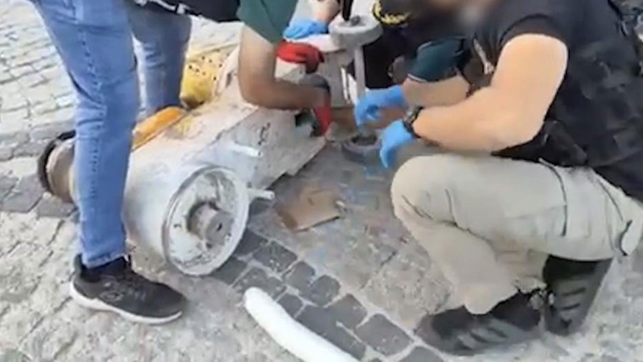 Uyuşturucuyu sakladıkları yere bakın