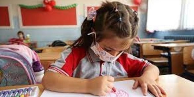 Uzaktan eğitim ne kadar sürecek? Okullar yeniden yüz yüze eğitime başlayacak mı?