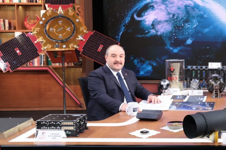Uzay çalışmaları yapmak mecburiyetindeyiz
