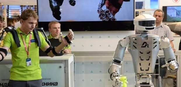 Uzaya Artık Robotlar Gidecek