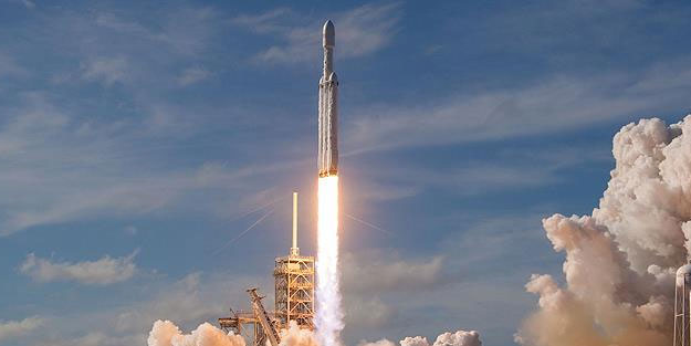 Uzaya kadın robot gönderecekler