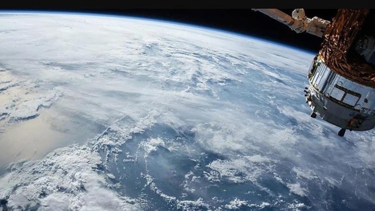 Uzayda ilk kristal hasadı! Rus kozmonotlar tarihe geçti