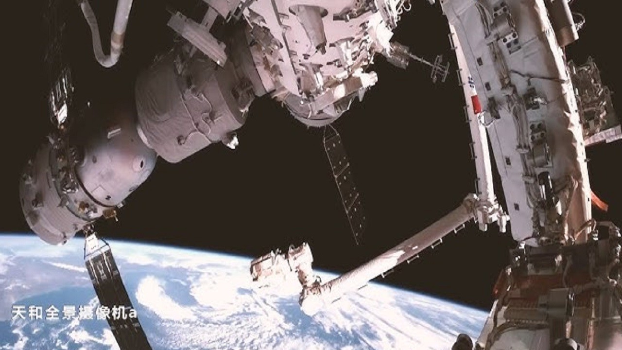 Uzay'dan deney numuneleri Dünya'ya ulaştı