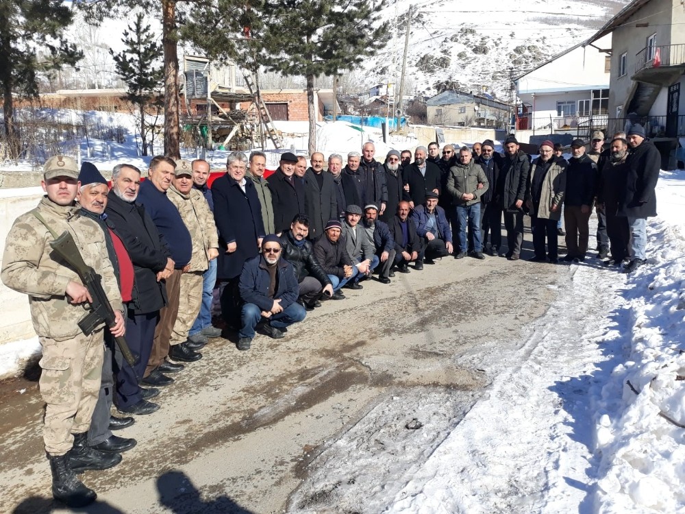 Üzengili şehitleri, dualarla anıldı 