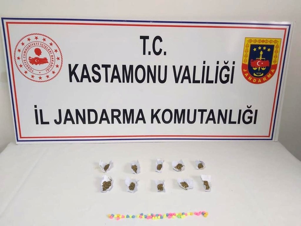 Üzerinde ve evinde uyuşturucu ele geçirilen şahıs tutuklandı 