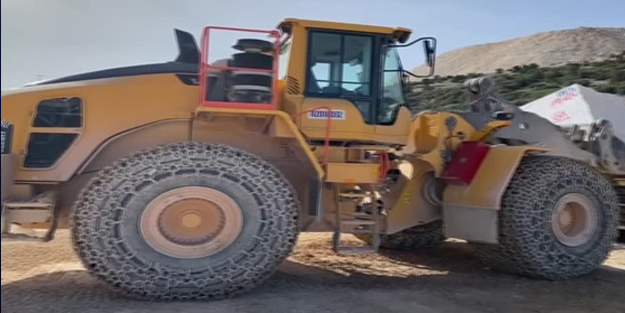 Üzerine mermer bloğu düşen işçi öldü