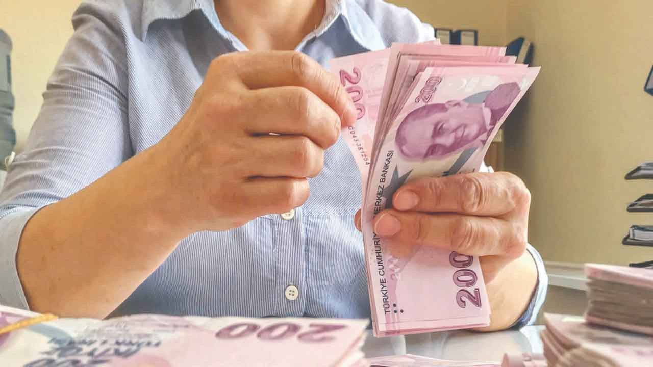 Uzman açıkladı! Dikkat çeken ayrıntılar! Yurtdışı borçlanması nasıl yapılmalı?