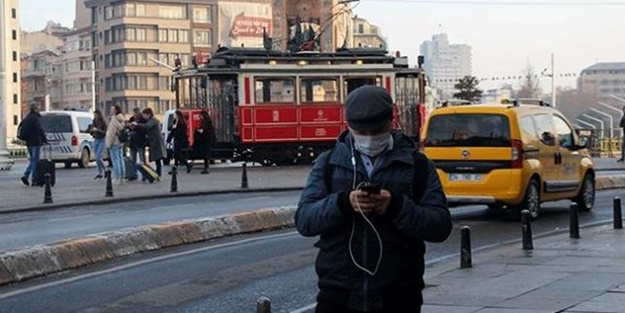 Uzman isim canlı yayında açıkladı: 19 Mayıs ve Ramazan Bayramında sokağa çıkma yasağı olacak mı?