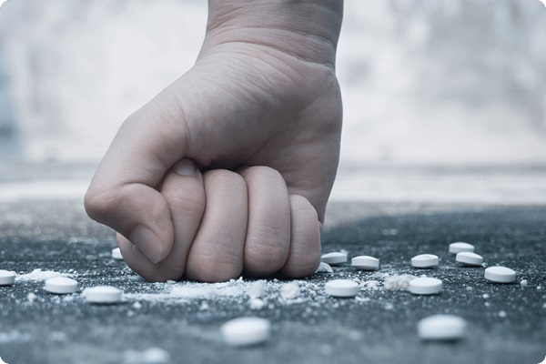 Uzman isim tek tek sıraladı! Bir kişinin madde kullanıp kullanmadığı nasıl anlaşılır?