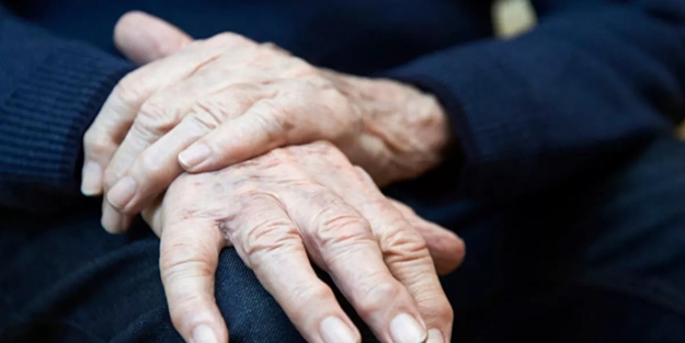 Uzman isim uyardı: Titreyen eller bunun habercisi olabilir