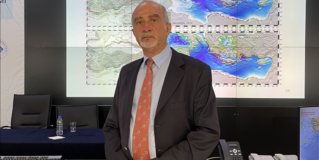 Uzman isim uyardı: Türkiye'de 3 metrenin üzerinde tsunami olabilir