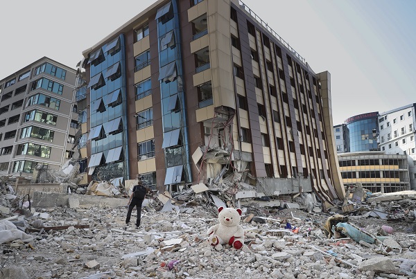 Uzman isimden açıklama geldi! Bina riskli çıkarsa kiracı ne yapacak?