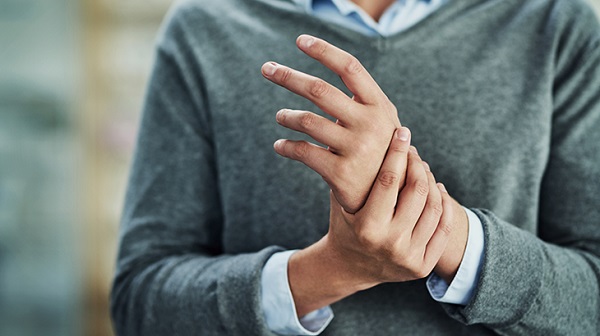 Uzman isimden uyarı geldi! Bu hastalık 7’den 70’e herkeste görülebilir