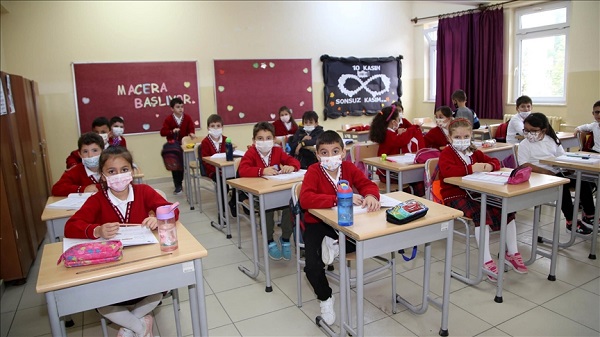 Uzman öğretmenlik başvuruları bitti mi? Uzman ve başöğretmenlik eğitimi başvuruları ne zaman nereden yapılır?