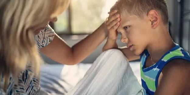 Uzman uyardı: Çocuklarda öksürüğe dikkat!