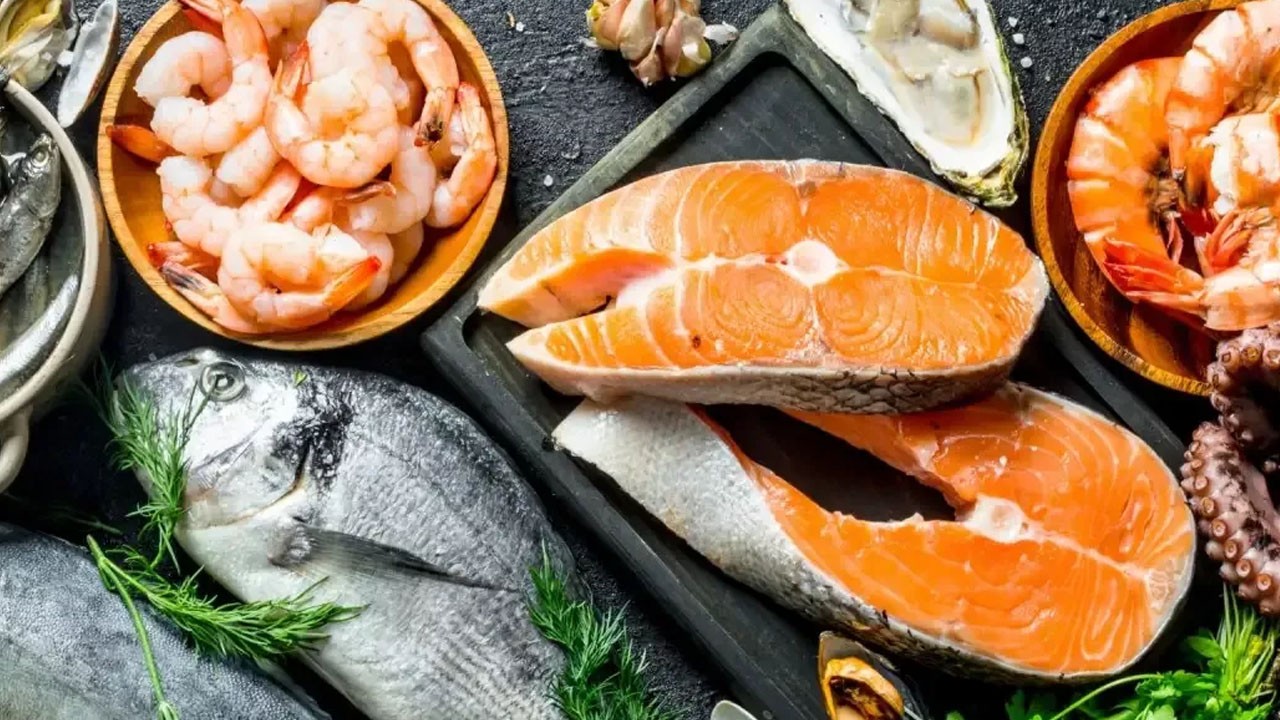 Uyarı geldi: Deniz ürünleri yiyenler dikkat diyerek ilan etti! Ramazanda balığa talep arttı