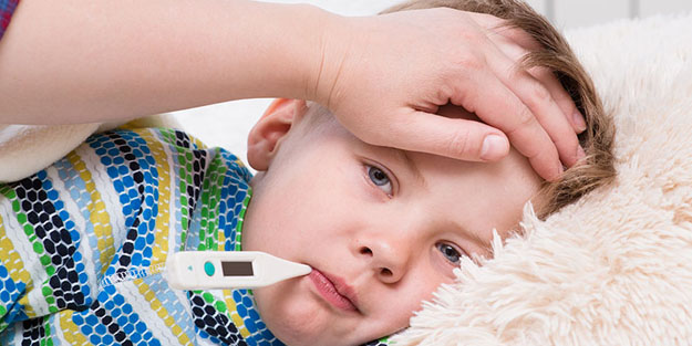 Uzmanı isim uyardı: Çocuklarda yüksek ateşin en yaygın sebebi...