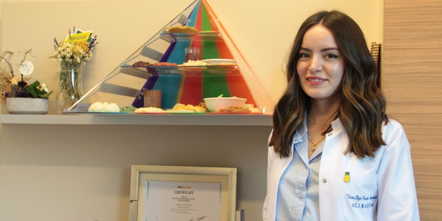 Uzmanından bayramda beslenme önerileri, tüyoları: Vücudumuz besinlere niye tepki veriyor! Beslenme alışkanlığı