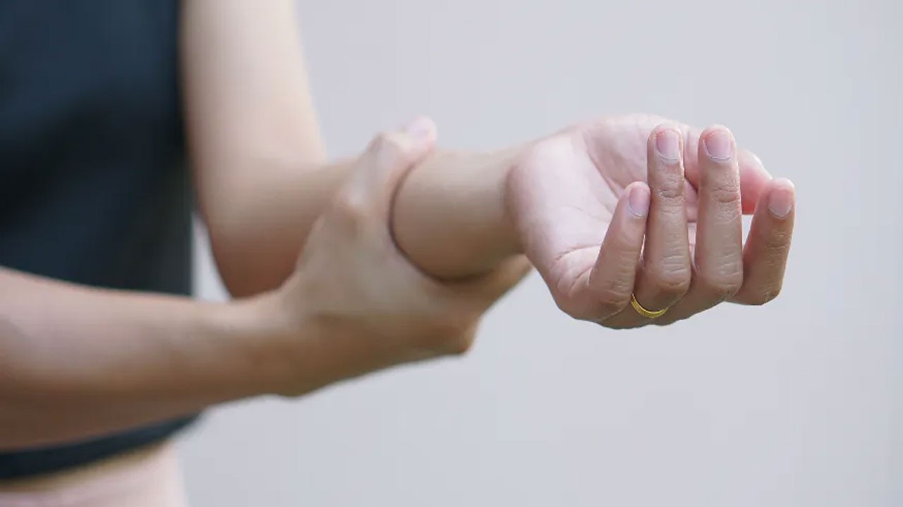 Uzmanından önemli bilgiler! Kollardaki güç kaybının nedeni belli oldu