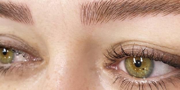 Uzmanından pudralama kaş önerisi