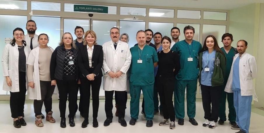 Uzmanlar apandisit kanseri ve yumurtalık kanseri için uyarıyor 