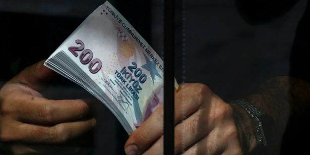 Uzmanlar 'Bu sene asgari ücrete tek zam zor' dedi! Tarih vererek yeni asgari ücreti duyurdular