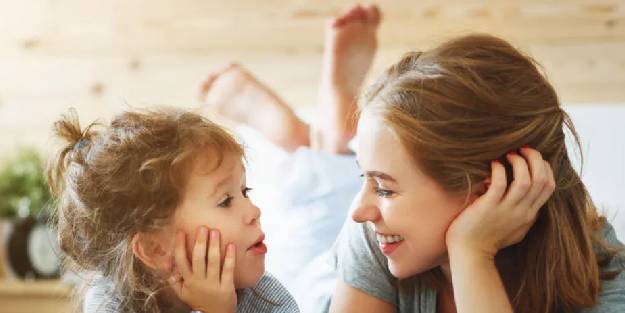 Uzmanlar çocuklarla sağlıklı iletişimin püf noktalarını açıkladı