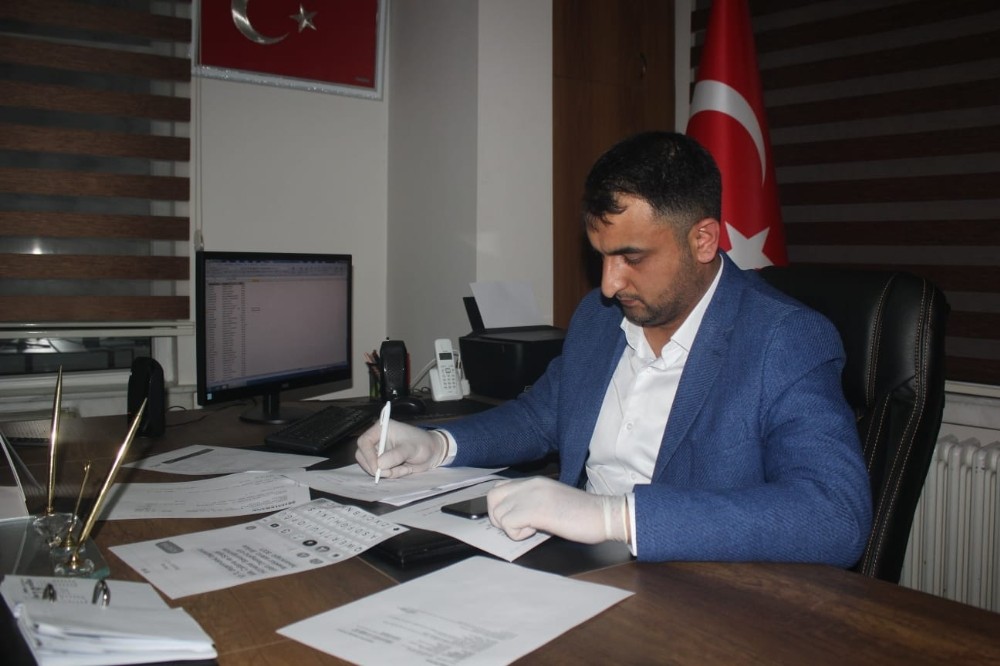 Uzmanlar Sosyal Dayanışma Derneği’nden Milli Dayanışma Kampanyasına 10 Bin TL destek 