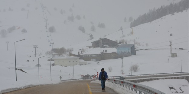 Uzun bir aradan sonra beyaza büründü