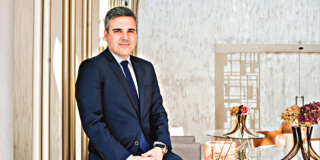 Uzun mesafe koşucusu gibiyiz