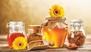 Uzun yaşamın sırrı onda saklıymış! 1 damlası bile cildi kusursuz, lekesiz yapıyor...